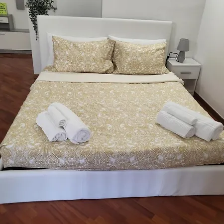 Casa Hanna Intra